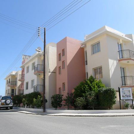 Paphos Athena And The Owl Beachside Apt מראה חיצוני תמונה
