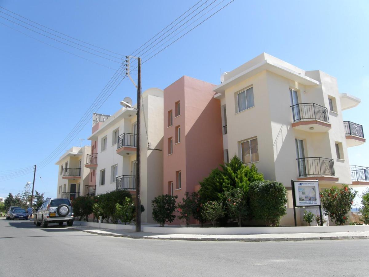 Paphos Athena And The Owl Beachside Apt מראה חיצוני תמונה